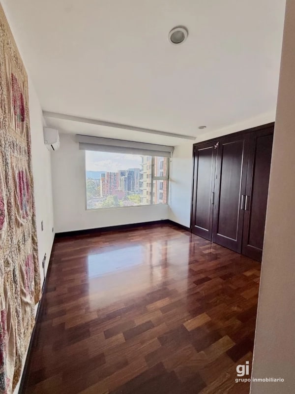 Penthouse de Lujo de 2 Niveles en Zona 10 - 7