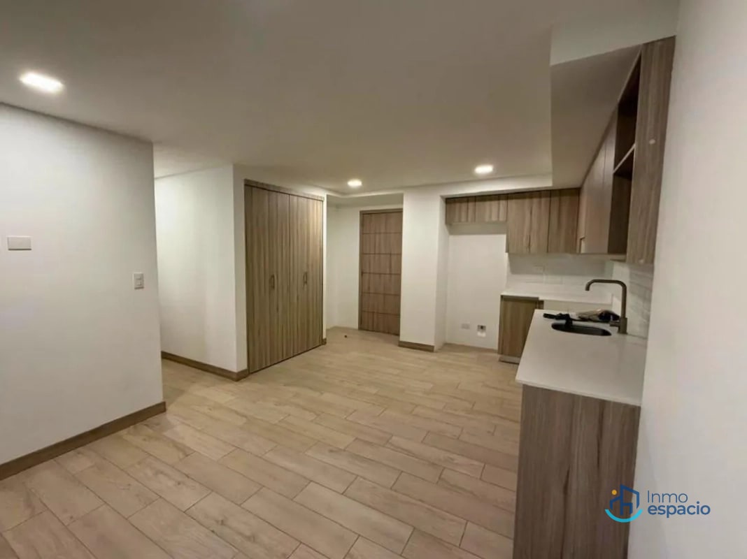 Apartamento en Alquiler – Edificio Armonía, Zona 12 - 14