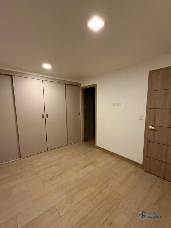 Apartamento en Alquiler – Edificio Armonía, Zona 12 - 12