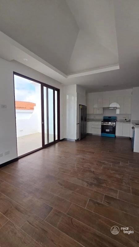 APARTAMENTO LIRIOS IV DE CAYALÁ ZONA 16 - 1