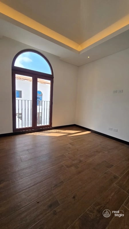 APARTAMENTO LIRIOS IV DE CAYALÁ ZONA 16 - 6