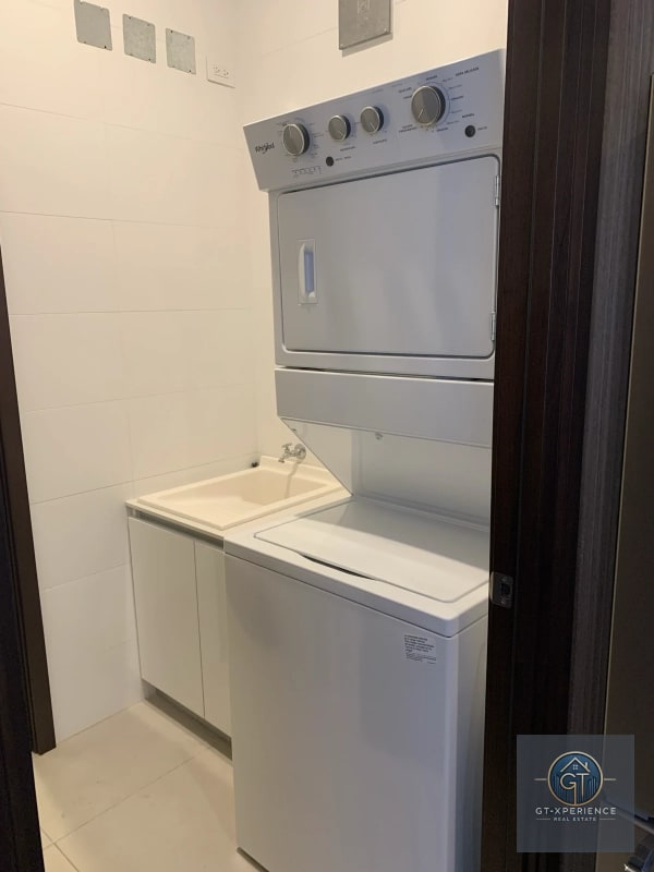Lindo y amplio apartamento en edificio Echo, zona 14 - 13