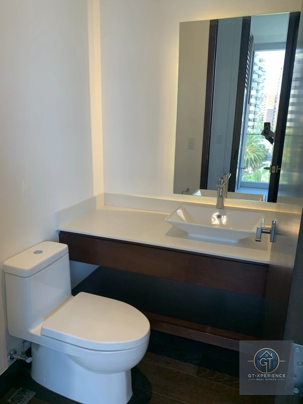 Lindo y amplio apartamento en edificio Echo, zona 14 - 12