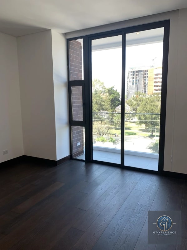 Lindo y amplio apartamento en edificio Echo, zona 14 - 5