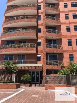 Bello y Amplio apartamento en Venta zona 14 — Apartamento en Venta en Benevento, Zona 14, Guatemala, Ciudad — miniatura 2 de 12