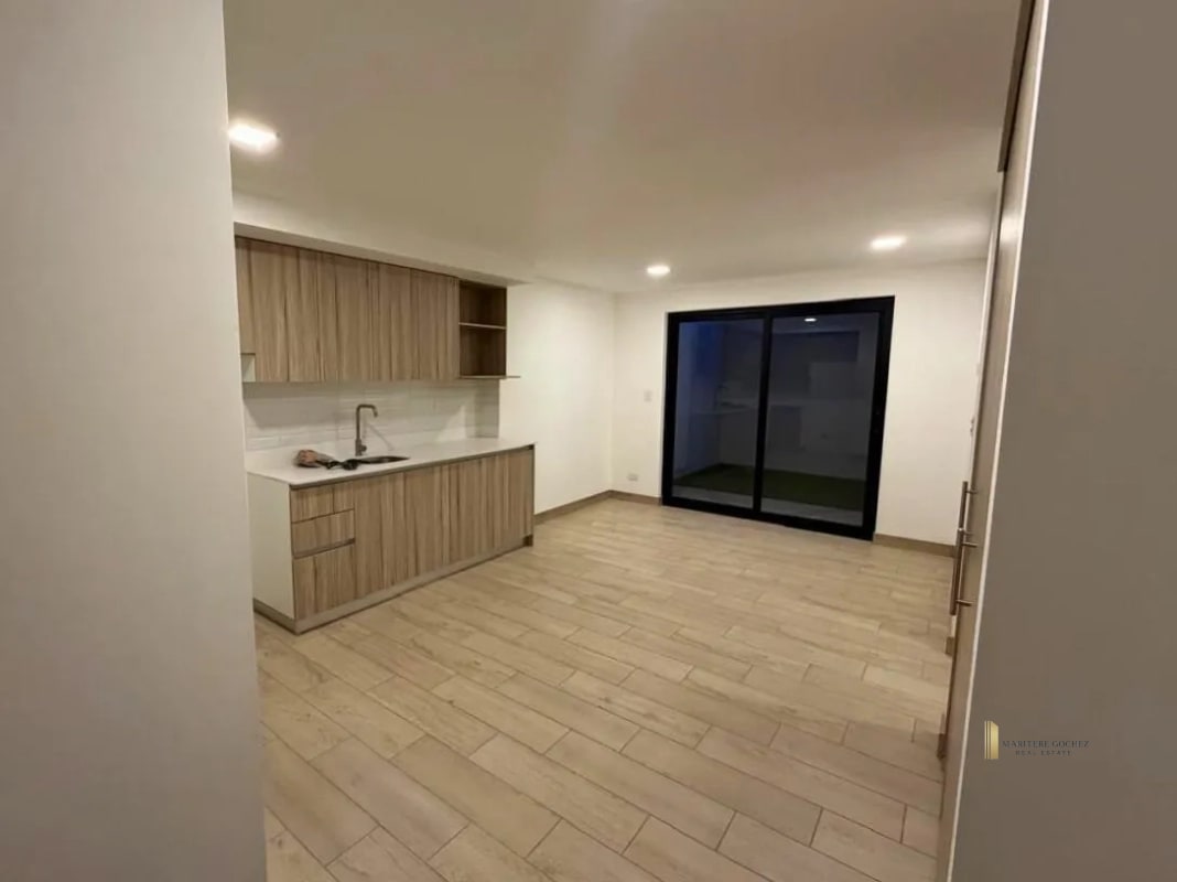 APARTAMENTO EN RENTA – Edificio Armonía, Zona 12 - 8