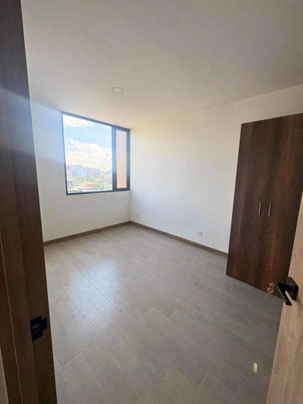 APARTAMENTO EN VENTA – Edificio Providencia, Zona 13 - 8