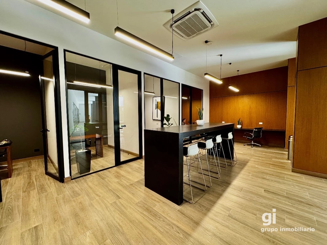 Apartamento en venta para amantes de las vistas y los aviones - 2
