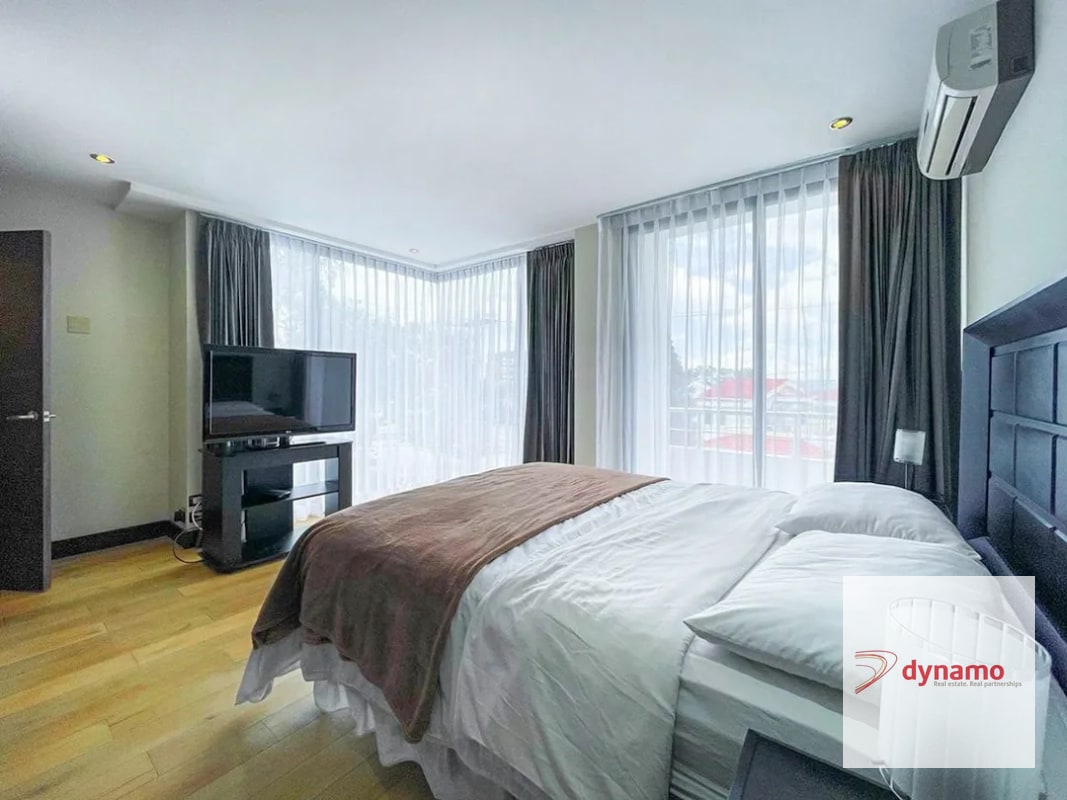 Apartamento amueblado de 2 dormitorios en Renta, Zona 15 - 8