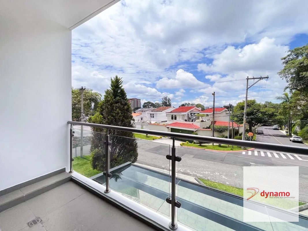 Apartamento amueblado de 2 dormitorios en Renta, Zona 15 - 7