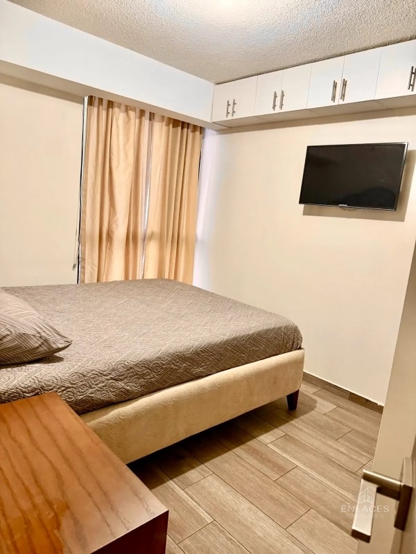 Zona 11 • Apartamento Amueblado en Renta • Edificio Aralia 1 - 13