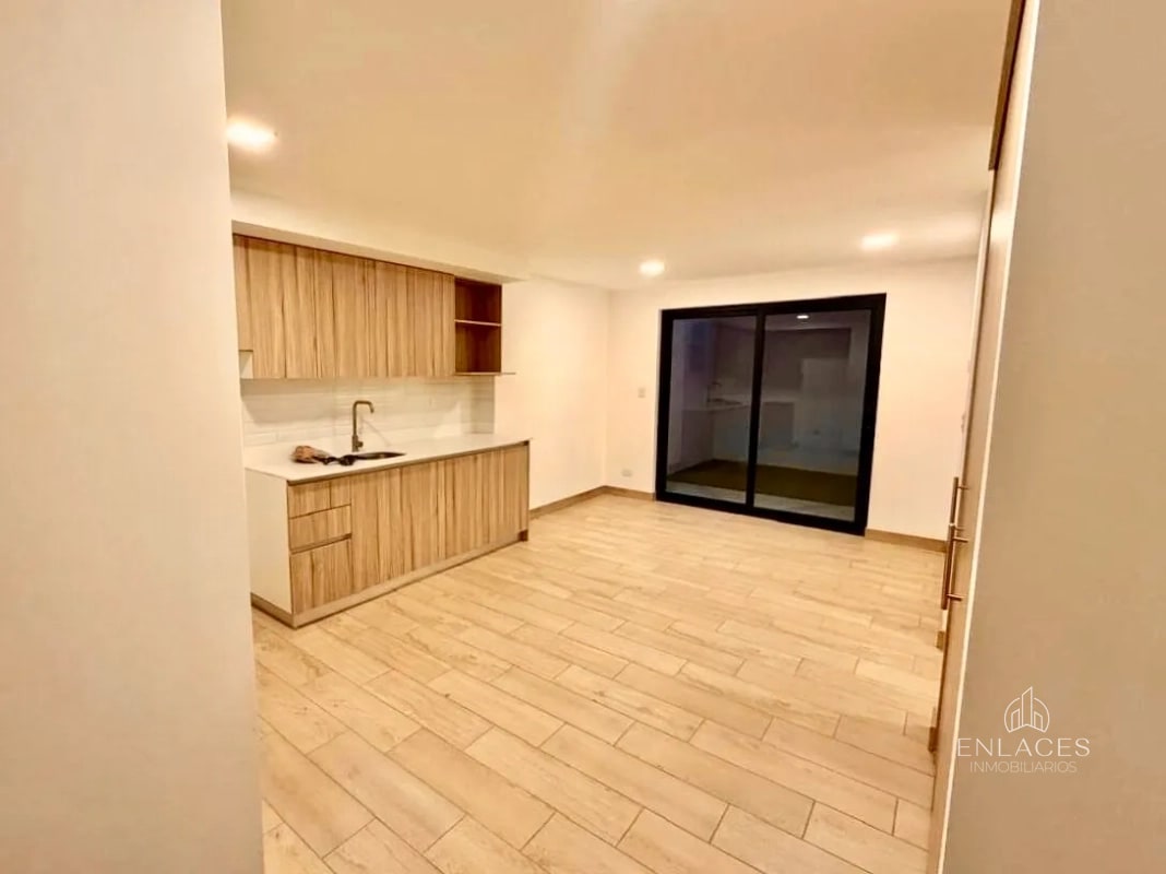 Zona 12 • Apartamento en Renta • Edificio Armonía - 12