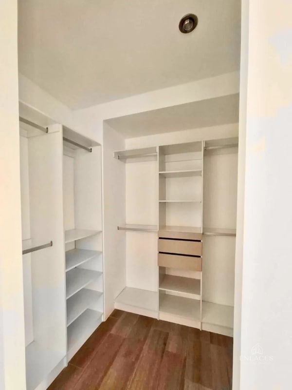 Zona 16 • Apartamento en Renta • Edificio Brickell - 7