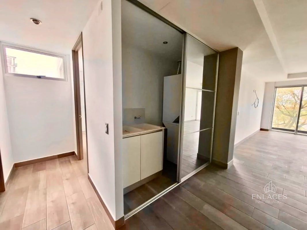 Zona 16 • Apartamento en Renta • Edificio Brickell - 4