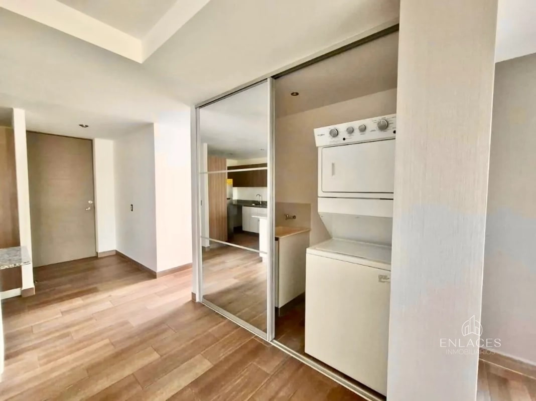 Zona 16 • Apartamento en Renta • Edificio Brickell - 3