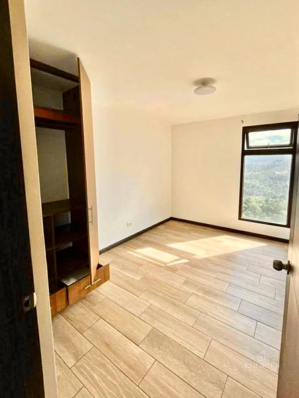 Zona 16 • Apartamento en Renta • Edificio Nagano - 2