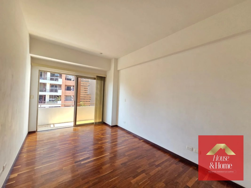 Apartamento en renta zona 14 -Torre Quattro - 13
