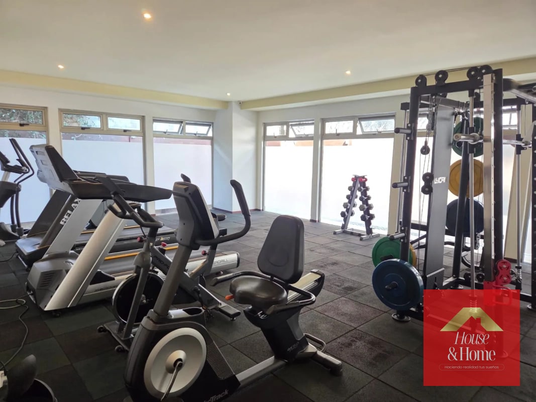 Apartamento en renta zona 14 -Torre Quattro - 3