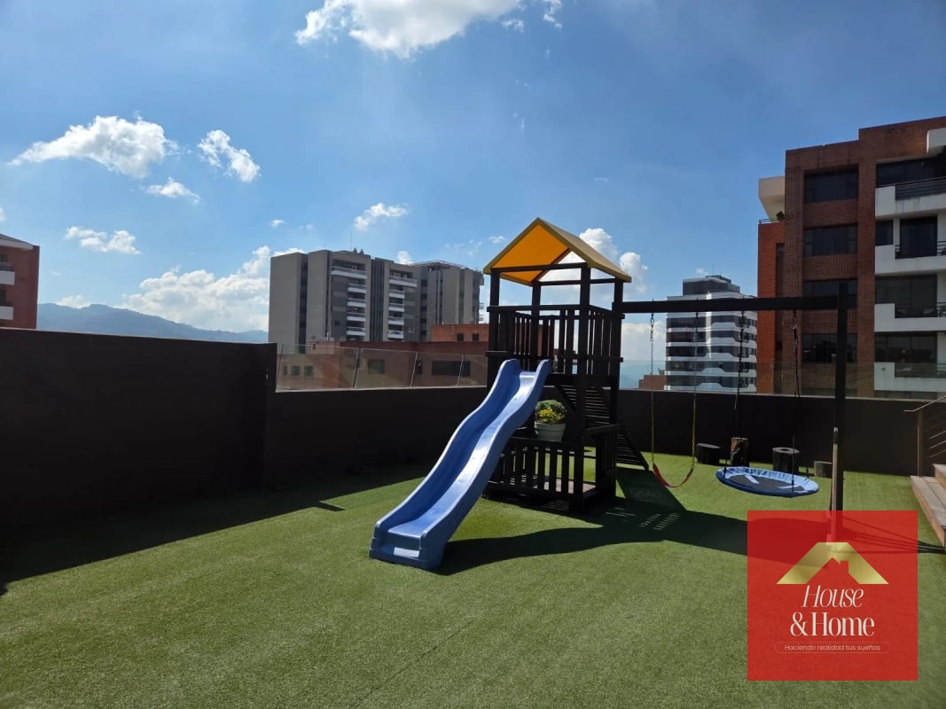 Apartamento en renta zona 14 -Torre Quattro - 2