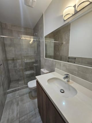 Apartamento en venta, Edificio Casa Acueducto, zona 10 — Apartamento en Venta en Casa Acueducto, Zona 10, Guatemala, Ciudad — miniatura 2 de 12