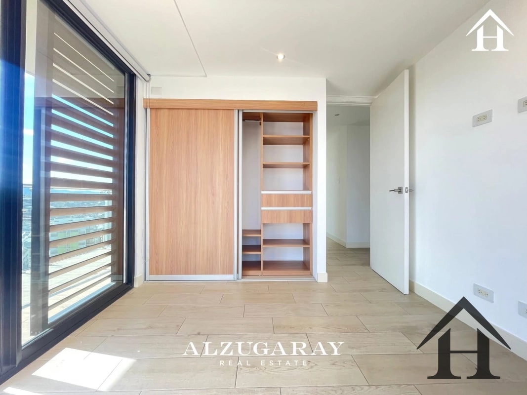 apartamento con balcones QUO zona 4 - 6