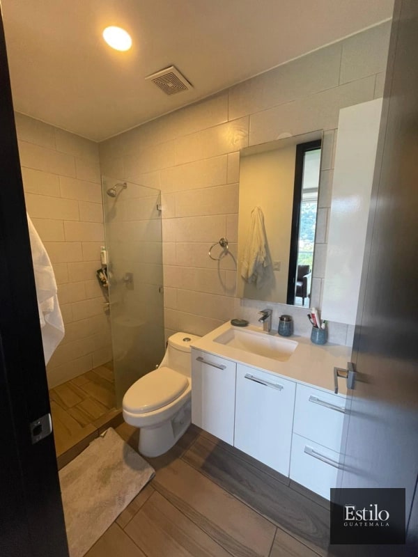 APARTAMENTO SEMI AMUEBLADO ZONA 15 - 2