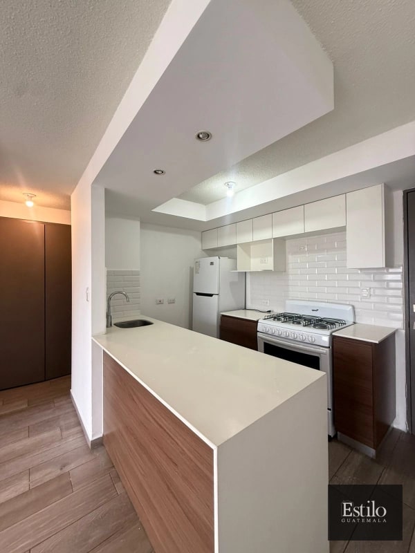 HERMOSO APARTAMENTO CON BALCÓN EN VENTA - 8