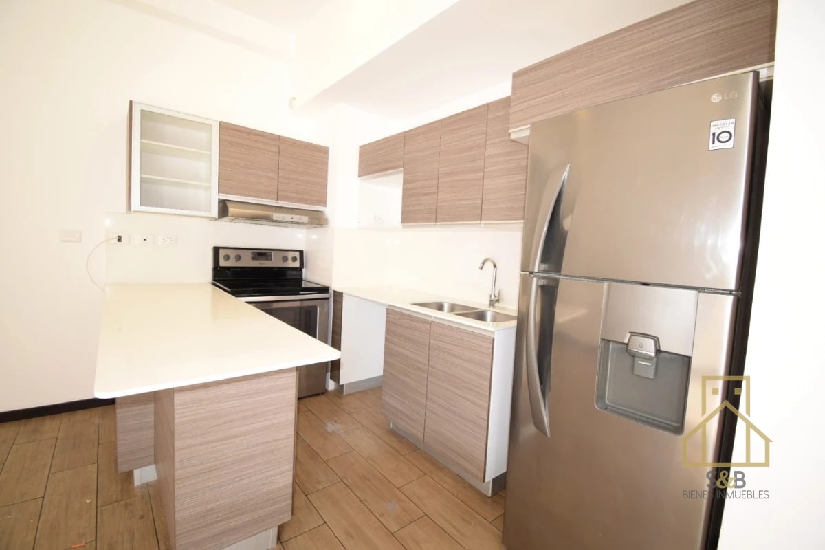 Apartamento con terraza en renta, zona 10 - 6