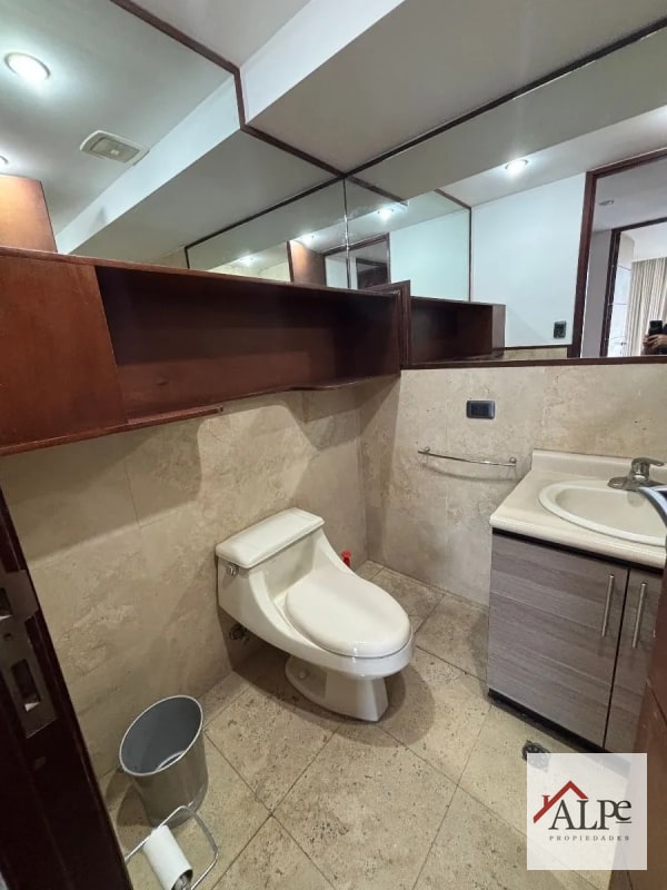 APARTAMENTO AMOBLADO EN VENTA ZONA 13 - 5