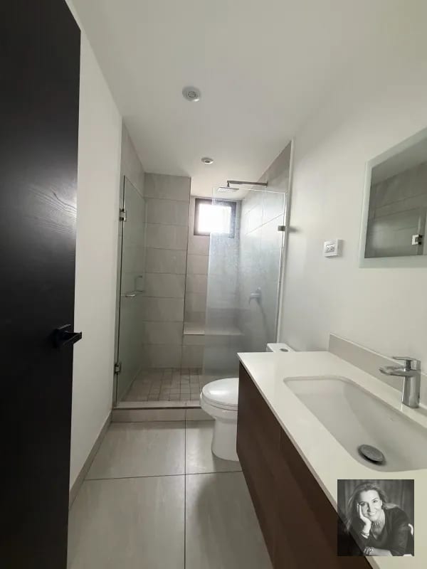 Apartamento en Venta en IQ10, Zona 10 — Apartamento en Venta en IQ10, Zona 10, Guatemala, Ciudad — foto 7 de 17