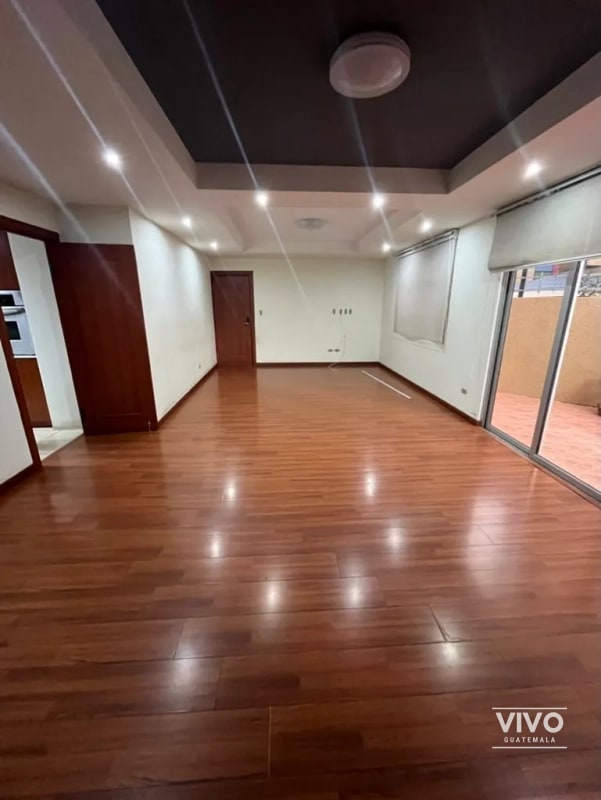 Se renta apartamento, 2 hab, Las Gemas – Zona 11 - 1