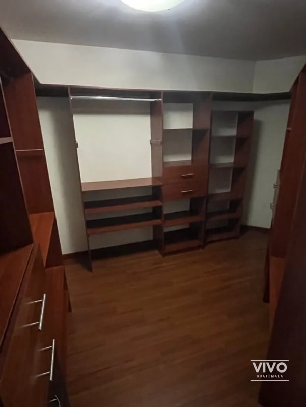 Se renta apartamento, 2 hab, Las Gemas – Zona 11 - 2