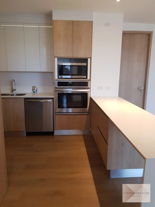 PRECIOSO APARTAMENTO EN ZONA 15 - 7