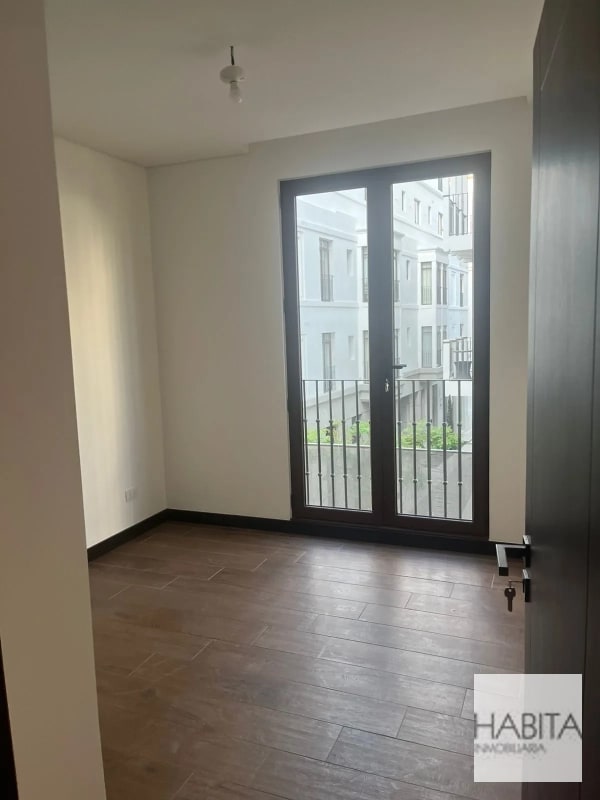 Apartamento en Venta Lirios 4, zona 16 - 6