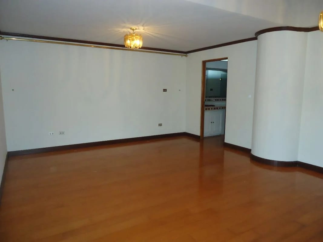 ESPACIOSO APARTAMENTO EN VENTA ZONA 15 VISTA HERMOSA 2 — Apartamento en Venta en Zona 15, Guatemala, Ciudad — foto 4 de 8