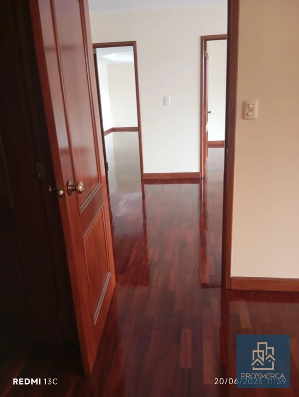 Apartamento en venta, Edificio Almeria, Zona 14 - 6
