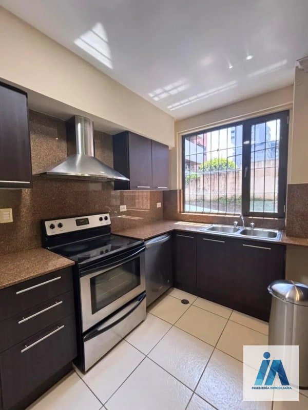 APARTAMENTO EN VENTA / ALQUILER CON JARDÍN 🍃📍Edificio Plenum, 5ta Avenida Zona 14 - 14