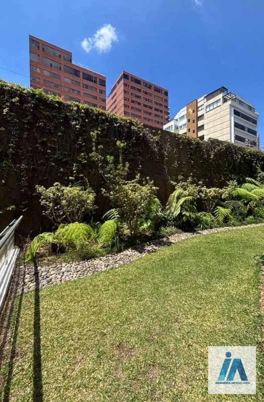 APARTAMENTO EN VENTA / ALQUILER CON JARDÍN 🍃📍Edificio Plenum, 5ta Avenida Zona 14 - 2