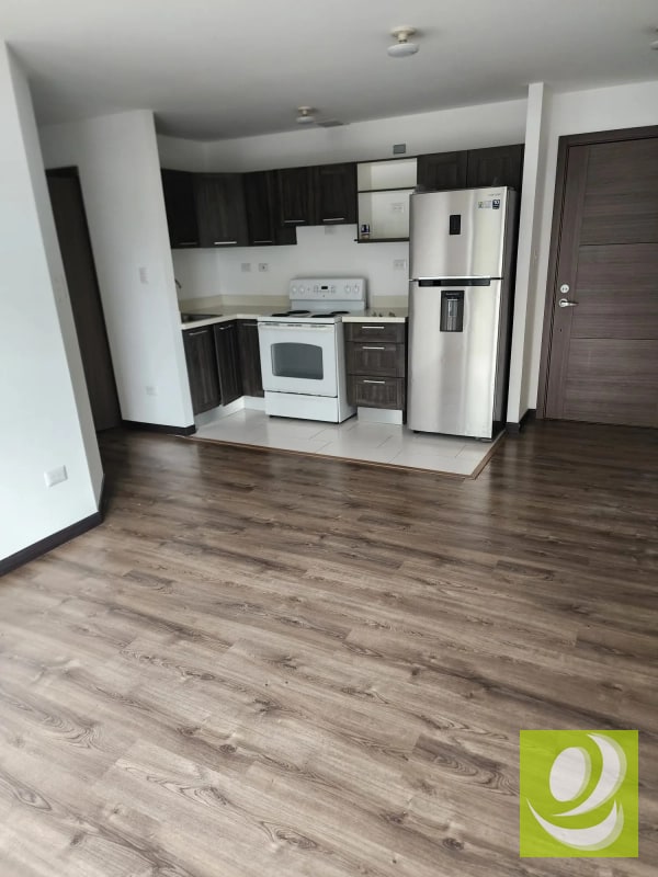Apartamento en venta en Edificio de la Zona 7 de Guatemala - 1