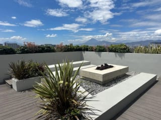 Apartamento Semi-Amueblado  en Venta Zona 10 codigo.DA36120 — Apartamento en Venta en Zona 10, Guatemala, Ciudad — miniatura 4 de 17