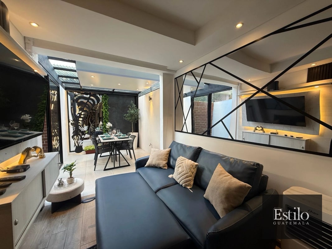 HERMOSOS APARTAMENTO CON JARDIN PRIVADO. ZONA 13 - 6