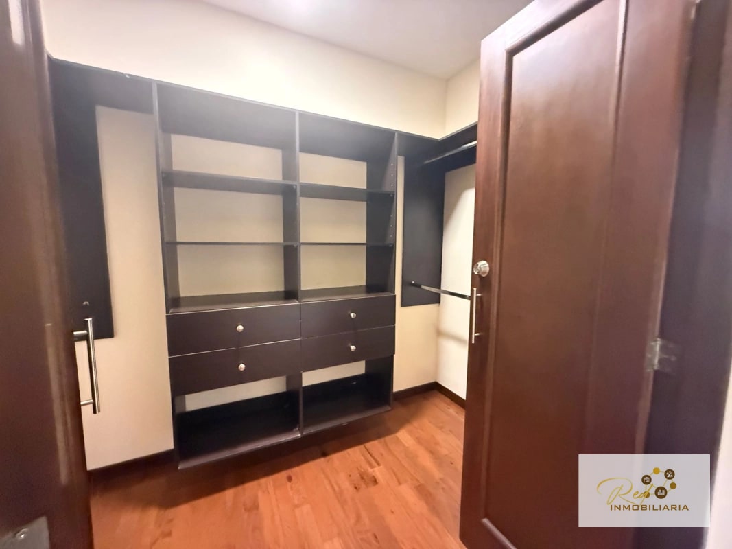 🏡 APARTAMENTO DE LUJO EN VENTA,EN PLENUM ZONA 14 - 4