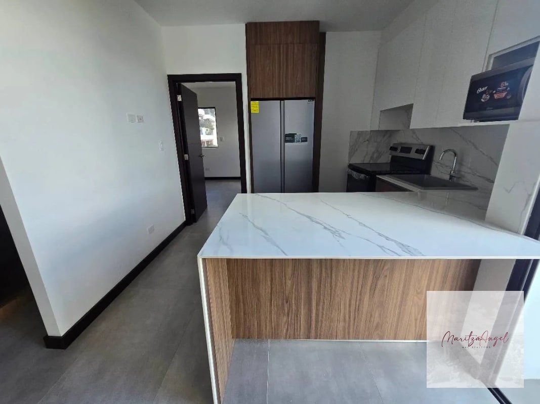 RENTA DE APARTAMENTO EN ZONA 15 - 9