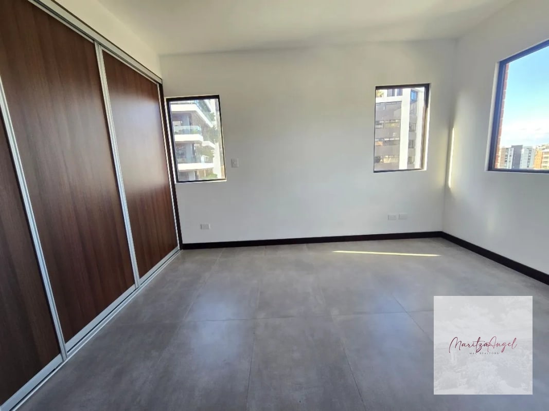RENTA DE APARTAMENTO EN ZONA 15 - 7