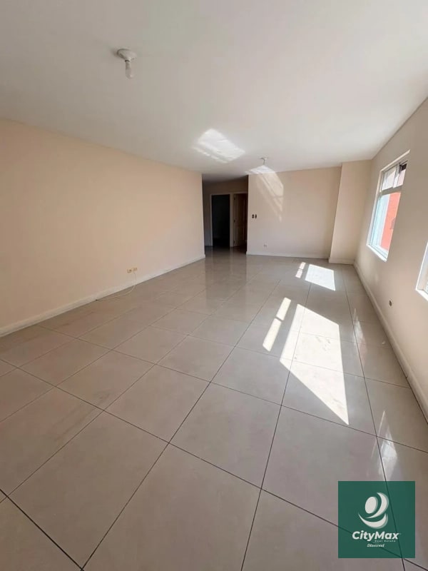 Apartamento en Renta y Venta en zona 13 - 12