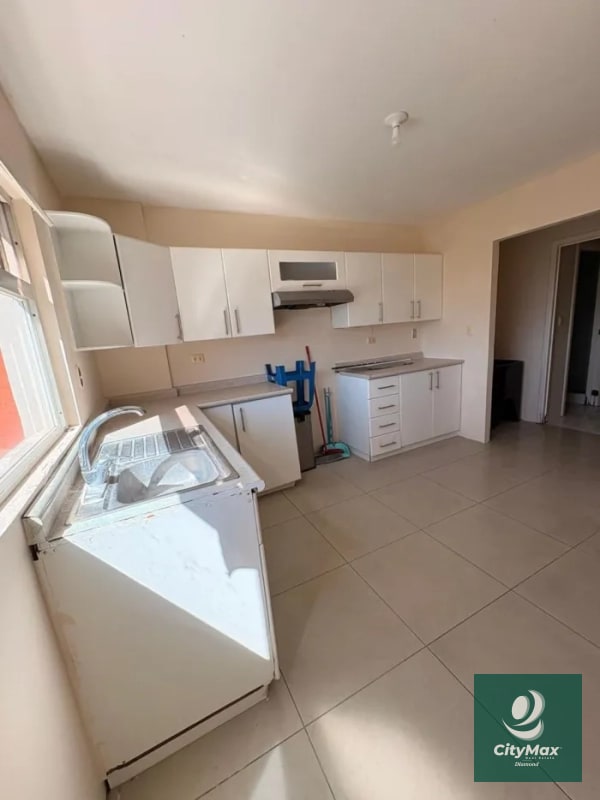 Apartamento en Renta y Venta en zona 13 - 7