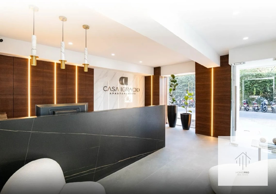 Apartamento con jardín en renta en zona 10 - 1