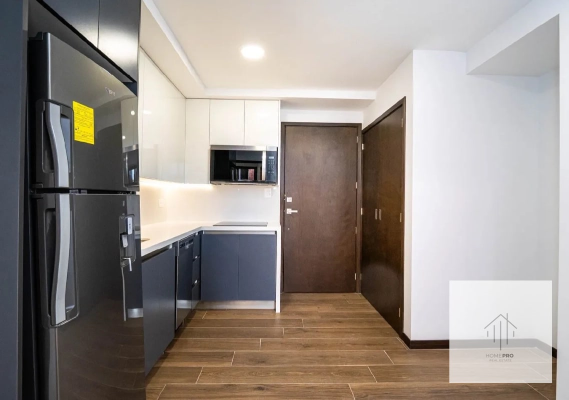 Apartamento con jardín en renta en zona 10 - 14