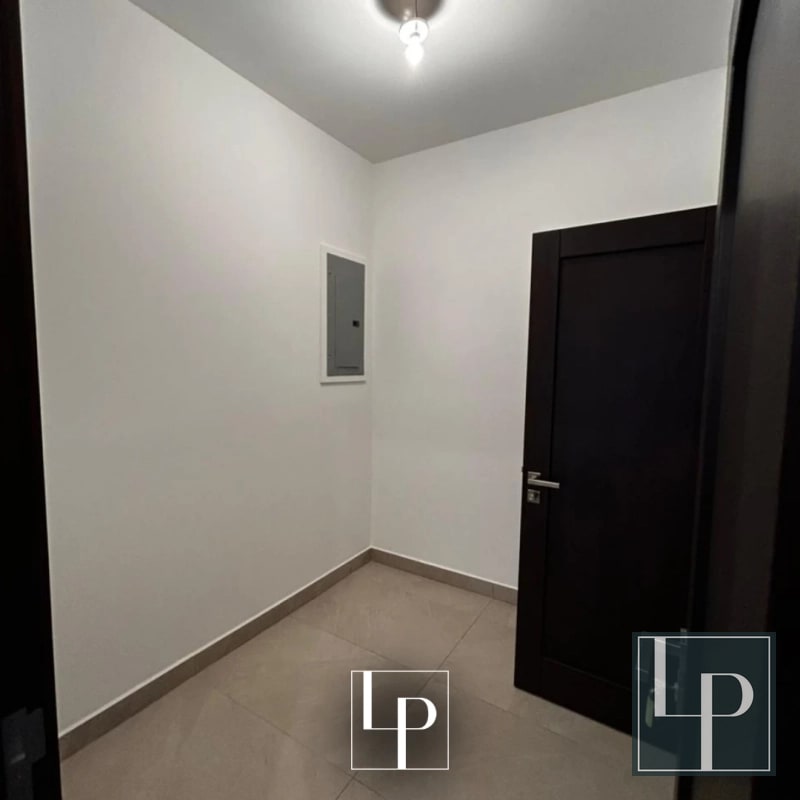 Amplio Apartamento en Venta en Nogales de Cayalá - 3