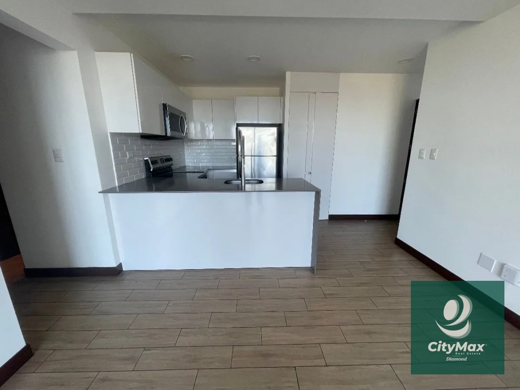 Apartamento en Venta en zona 15 - 14